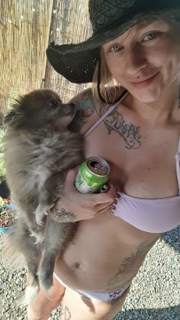 sugarBabyAdélie de Bouches-du-Rhône, France